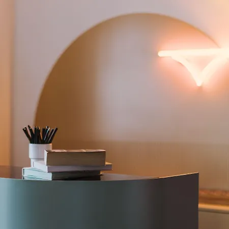 Wincent מלון דירות גדינייה